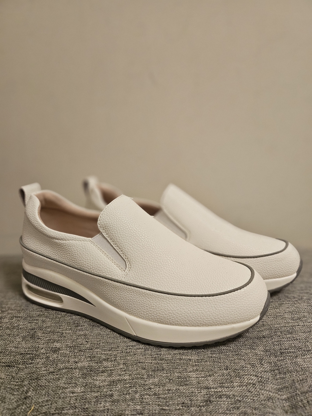 Women’s Slip-On Comfort Sneakers in Off-White